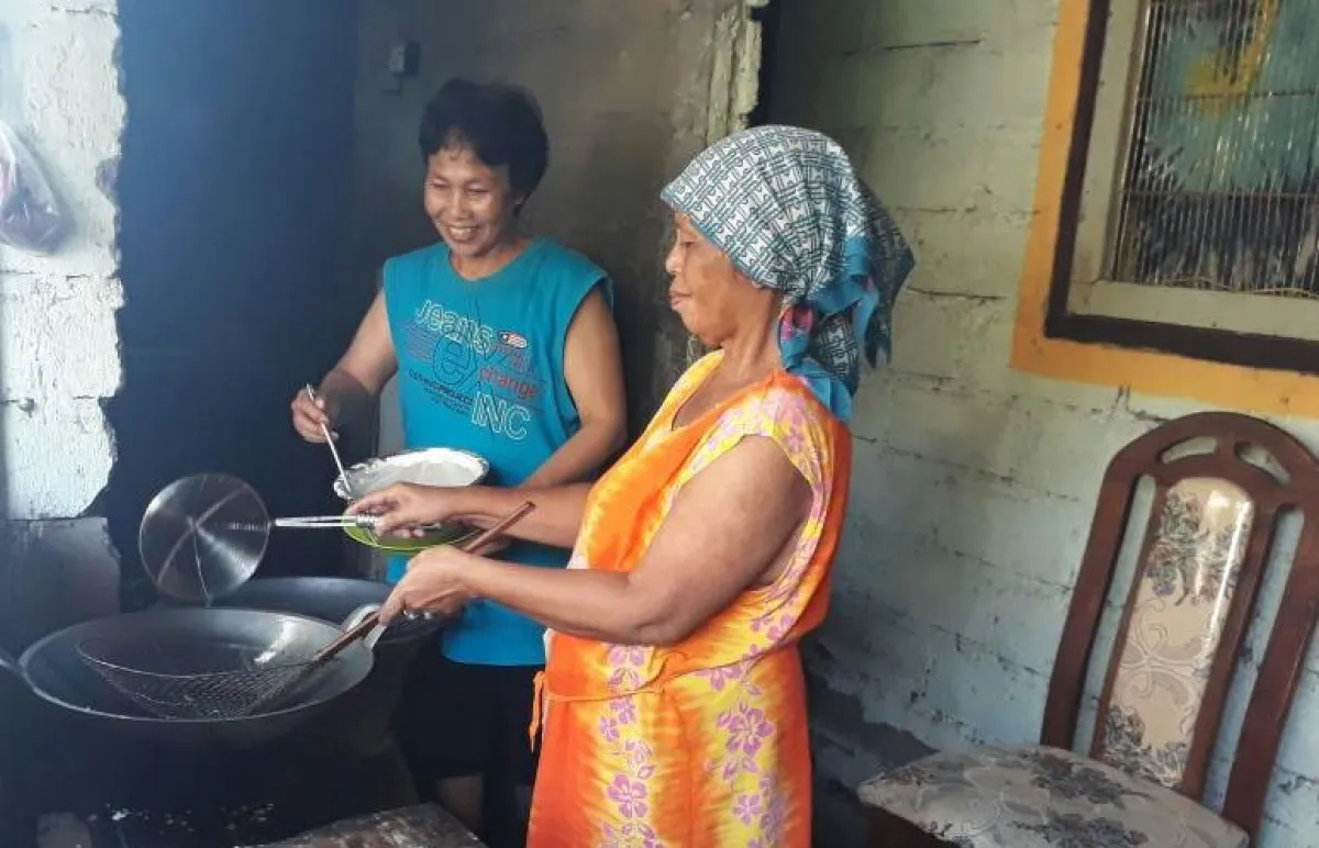 Sriami stellt Cracker her