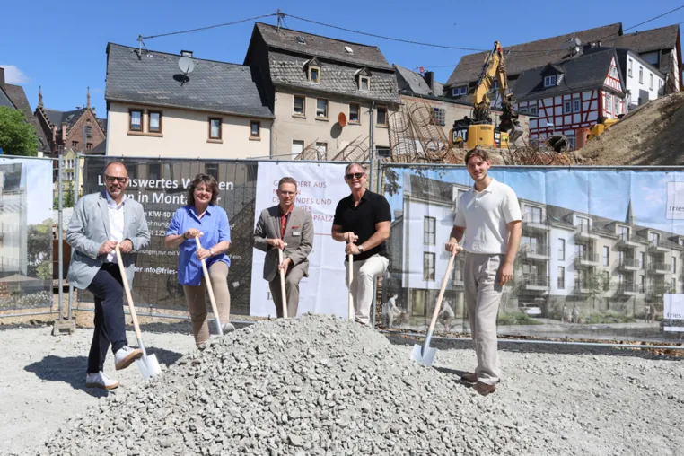 Bild: Spatenstich für neuen bezahlbaren Wohnraum in der Montabaurer Innenstadt