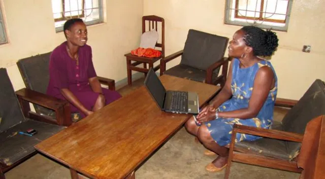 Bild: Interview mit Gracia Wamala, Lehrerin an einer primary school in Tansania Bukoba zu “Life skill through games”