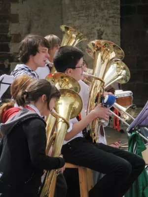 Bild: Leipziger Notenspur. Auftakt 12.05.12. Musik bewegt die Stadt.