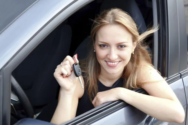 Bild: Automarkt der Zukunft: Deutsche wollen online kaufen