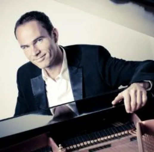 Bild: THOMAS BORCHERT IN CONCERT - The Christmas Edition