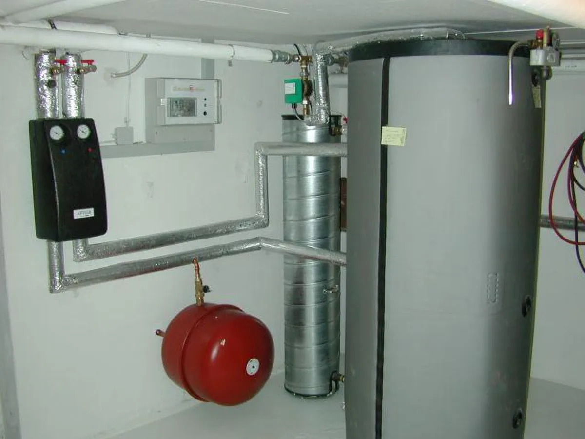 Wärmespeicher und Regelung