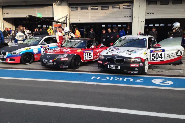 ALLE GUTEN DINGE SIND DREI FÜR RENT4RING RACING Bild: ALLE GUTEN DINGE SIND DREI FÜR RENT4RING RACING