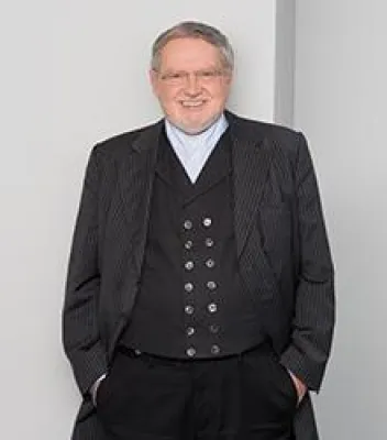 Bild: Anselm Bilgri hält Vortrag beim CAREERS LOUNGE Business Breakfast