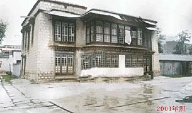 Bild: Behörden zerstören Familiensitz des 13. Dalai Lama in Lhasa - kein Schutz für historisches Gebäude