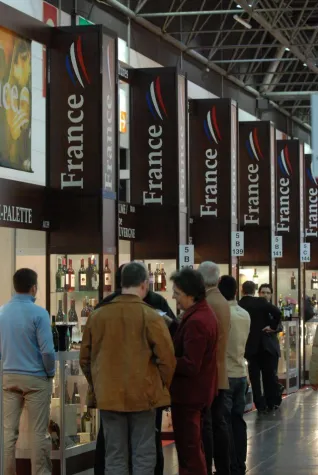 Bild: ProWein 2008: Neuheiten der französischen Weinproduzenten machen neugierig auf den Espace France
