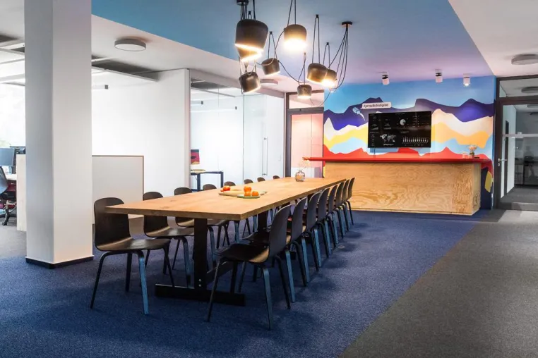 Peter Schmidt Group gibt Agenturräumen der Interone ein neues Gesicht Bild: Peter Schmidt Group gibt Agenturräumen der Interone ein neues Gesicht