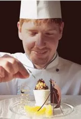 Bild: Holunderzeit im Berwanger Hof