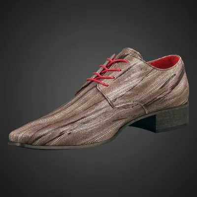 Bild: Bernert Cölln – Zwei Kölner gehen einen neuen Herrenschuhweg