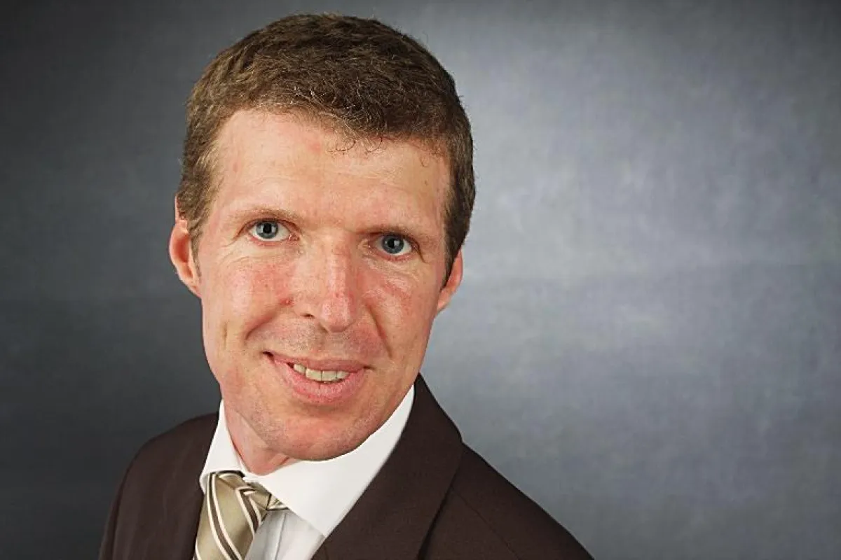 Dr. Robert Scholderer, SLA Manager