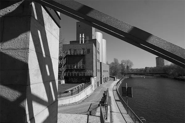 Bild: Fotoausstellung "Insel aus Versehen", 1.-29. September 2012 im Haus am Mierendorffplatz