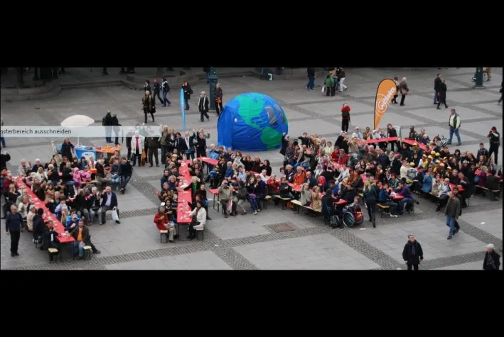 Bild: FAIR XXL - Spektakulärer Abschluss der Fairen Wochen auf dem Hamburger Rathausmarkt