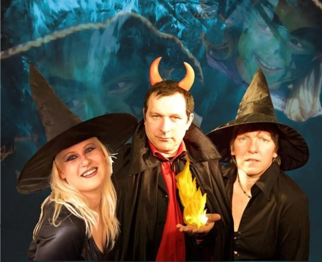 Walpurgis 2008 mit der Harzer Liveband -90 Grad-