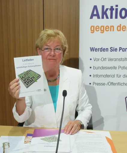 Wohin damit? Leitfaden zum Umgang mit opioidhaltigen Schmerzpflastern Bild: Wohin damit? Leitfaden zum Umgang mit opioidhaltigen Schmerzpflastern
