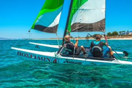 Bild: Segeln und Surfen lernen mit Sebastian
