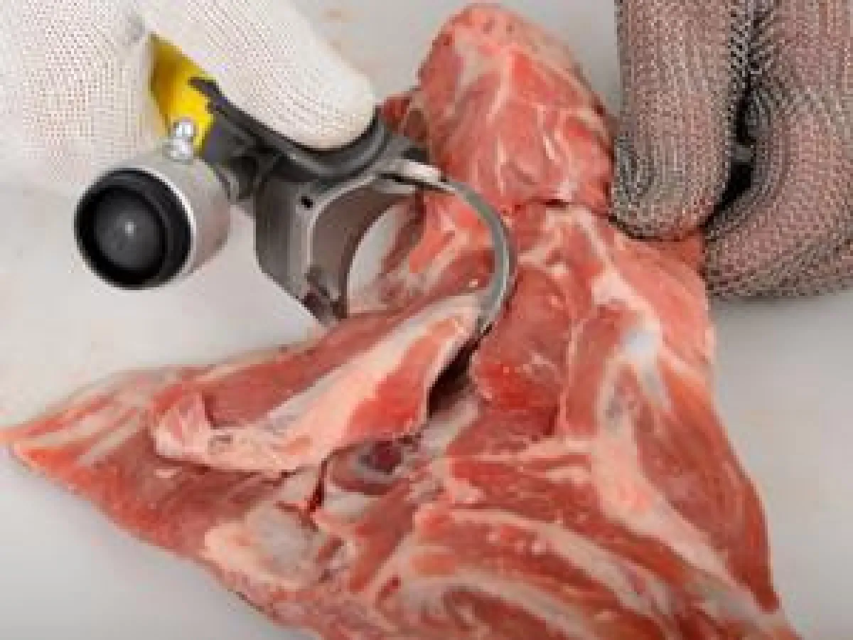 Der Quantum®  620 ist ideal für das Trimmen von Schweinenacken