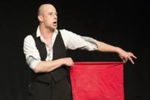 Bild: Sebastian Scheuthle mit den Vier Temperamenten im Anthroposophischen Zentrum am 13.2.2016