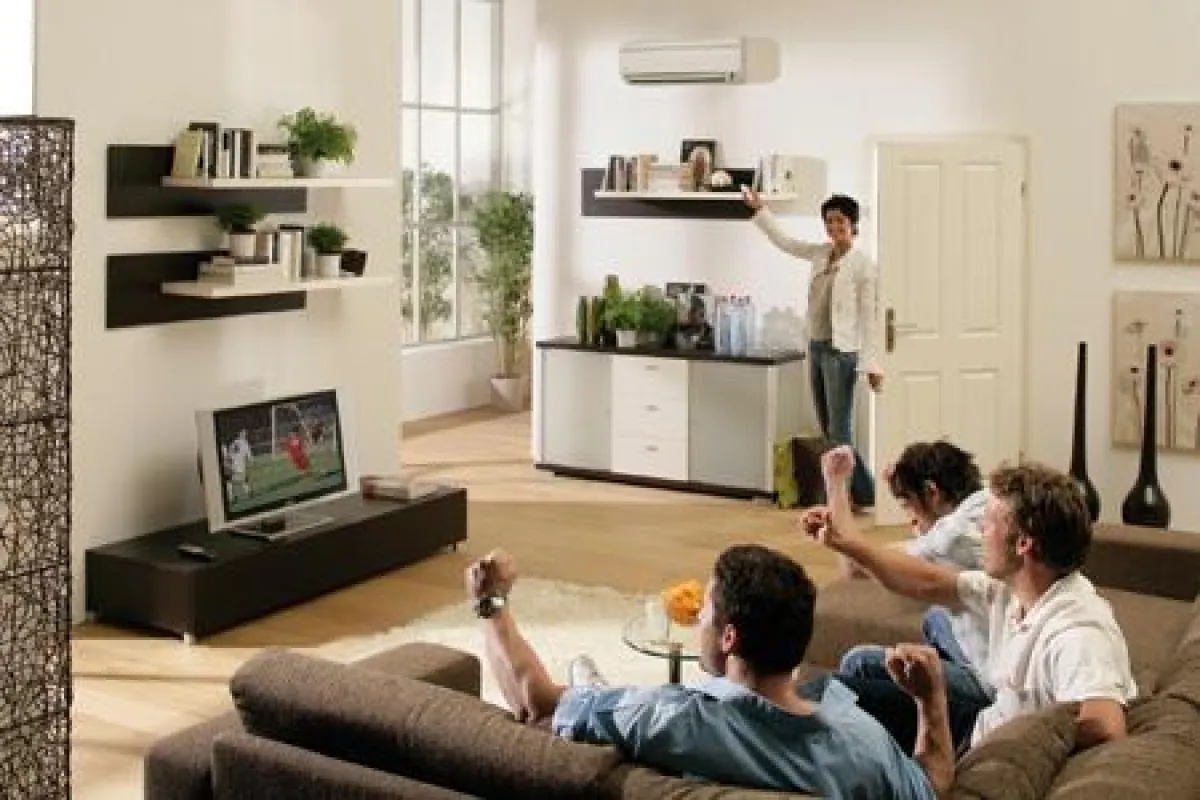 Wenn es vor dem heimischen Fernsehgerät so richtig heiß hergeht und draußen das Quecksilber immer höher steigt, sorgt ein Daikin Klimagerät für ein angenehmes Raumklima. Damit lässt sich Fußball doppe