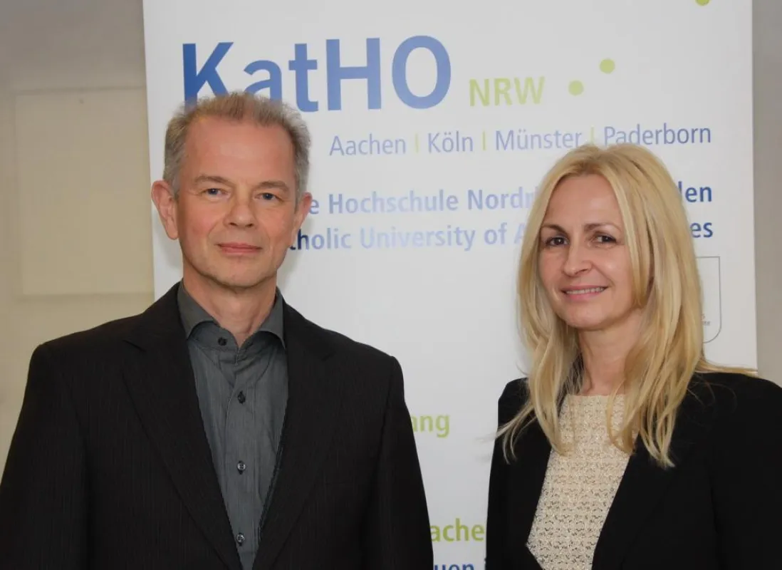 KatHO-Dekan Prof. A. Trost und Prodekanin Prof. Ute Antonia Lammel