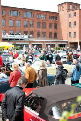 Überwältigender Saisonstart in der Klassikstadt: Tausende Besucher, 750 Oldtimer und Sportwagen Bild: Überwältigender Saisonstart in der Klassikstadt: Tausende Besucher, 750 Oldtimer und Sportwagen