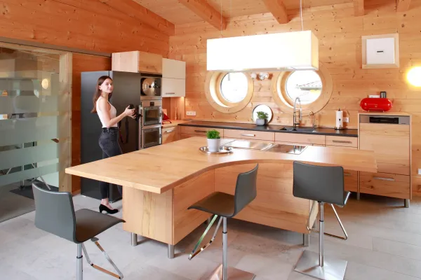 Massivholzküchen nach Maß: Wie die Möbelmacher mit intelligenter Küchensuchmaschine überzeugen Bild: Massivholzküchen nach Maß: Wie die Möbelmacher mit intelligenter Küchensuchmaschine überzeugen