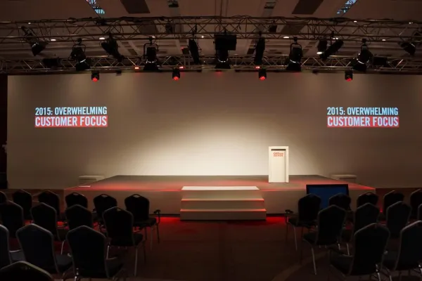 Late Night Concepts realisiert Sales Kick-Off von Office Depot Bild: Late Night Concepts realisiert Sales Kick-Off von Office Depot