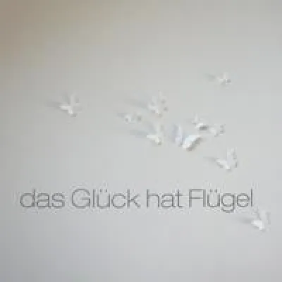 Bild: Papierschmetterlinge im silbensalon läuten den Frühling ein