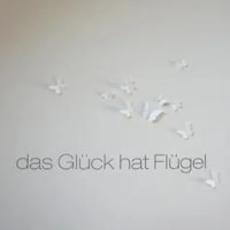 Bild: Papierschmetterlinge im silbensalon läuten den Frühling ein