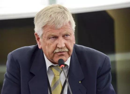 Udo Voigt: Nein zu PESCO! Bild: Udo Voigt: Nein zu PESCO!