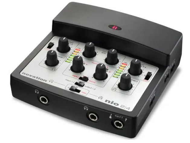 Bild: Novation liefert das nio 2 | 4 USB-Interface aus