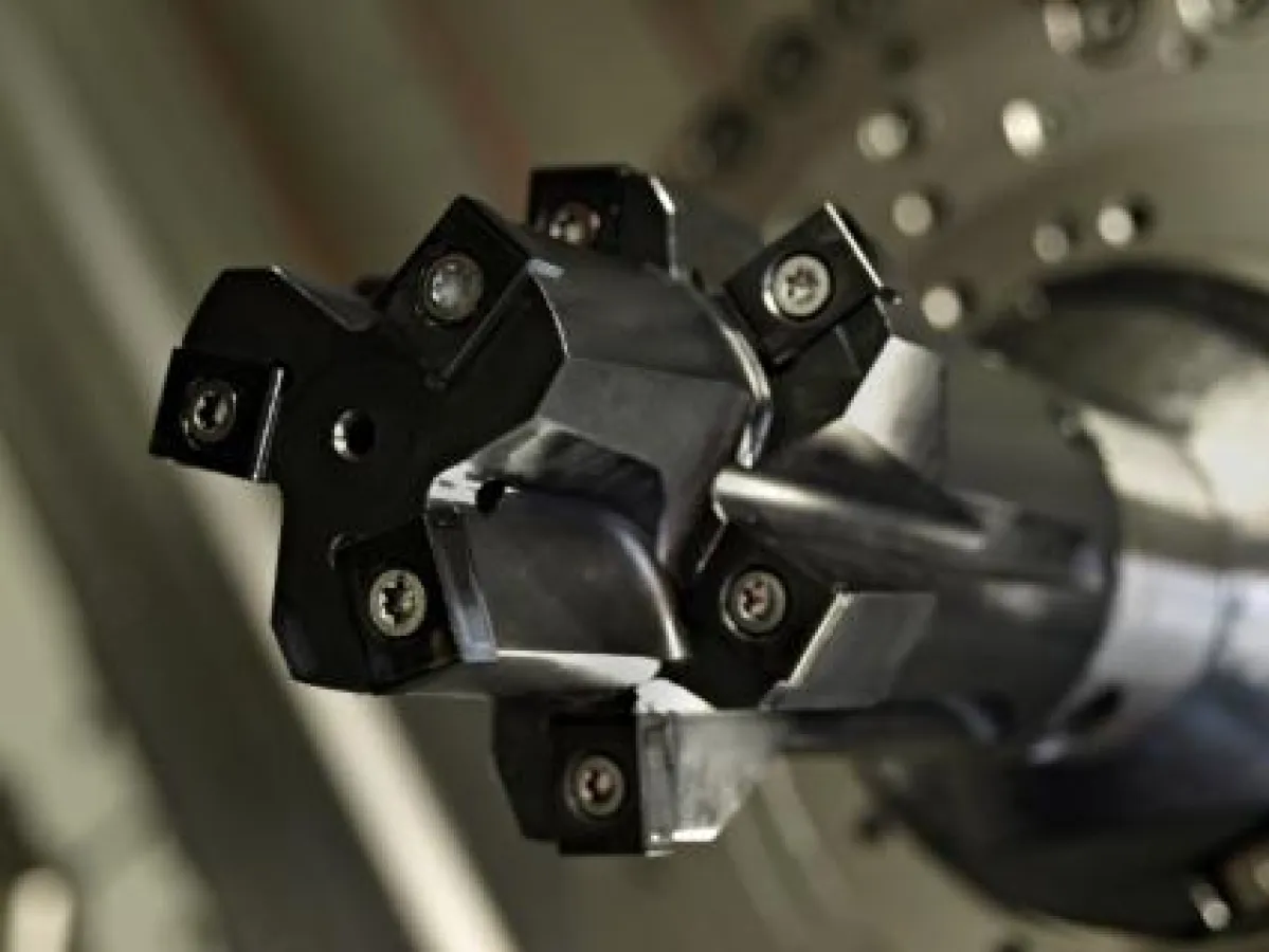 Stufenbohrer mit Tangential-Wendeschneidplatten von KOMET® sind extrem stabil.