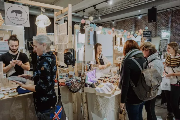 Bild: Kunst- und Designmarkt Krems 10./11. Dezember - Schlendern, Staunen und Genießen 