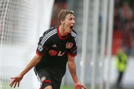 Bild: Der richtige Kick im WM-Jahr 2014. IOS-Technik widmet diesjährige Gesundheitsinitiative dem Fußball.