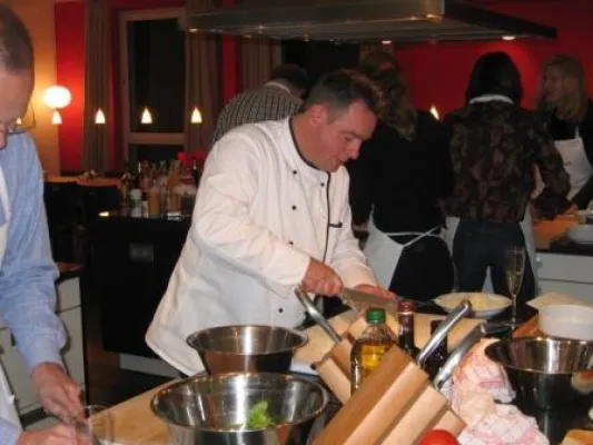 Bild: Kochkurse Krefeld: KOCHEN & KULTUR startet mit ungewöhnlichen Kochevents jetzt auch in Krefeld