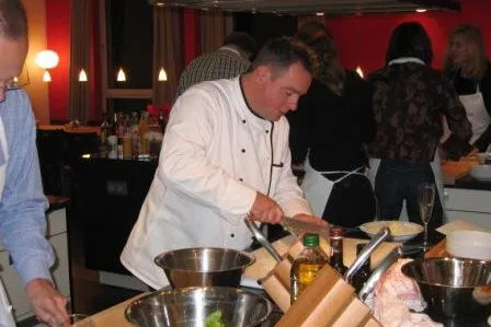 Kochkurse Krefeld: KOCHEN & KULTUR startet mit ungewöhnlichen Kochevents jetzt auch in Krefeld Bild: Kochkurse Krefeld: KOCHEN & KULTUR startet mit ungewöhnlichen Kochevents jetzt auch in Krefeld