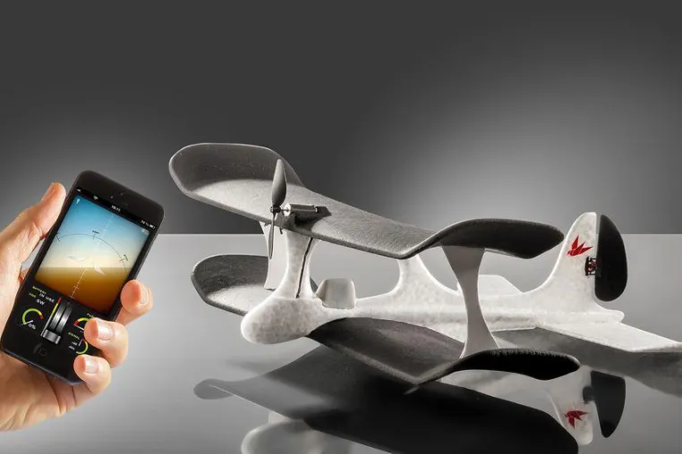 Bild: Jeder kann es fliegen: Das erste iPhone gesteuerte Flugzeug der Welt
