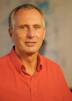 Bild: Handarbeit vom Spezialisten in Orthopädischer Privatpraxis