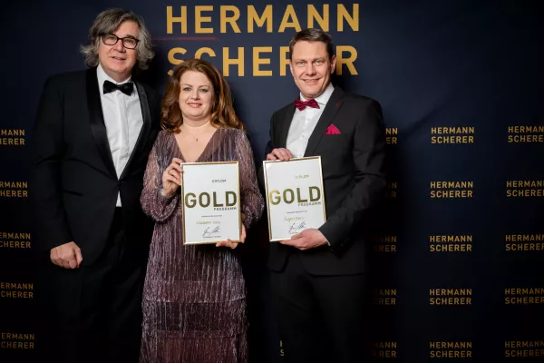 Bild: Ehepaar aus Rheinland-Pfalz rockt die Speaker Slam Bühne.