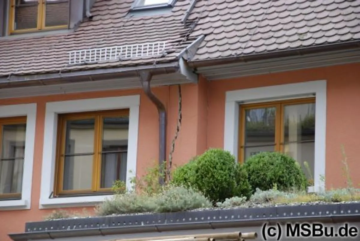 Risse in Staufener Gebäude, Foto MSB