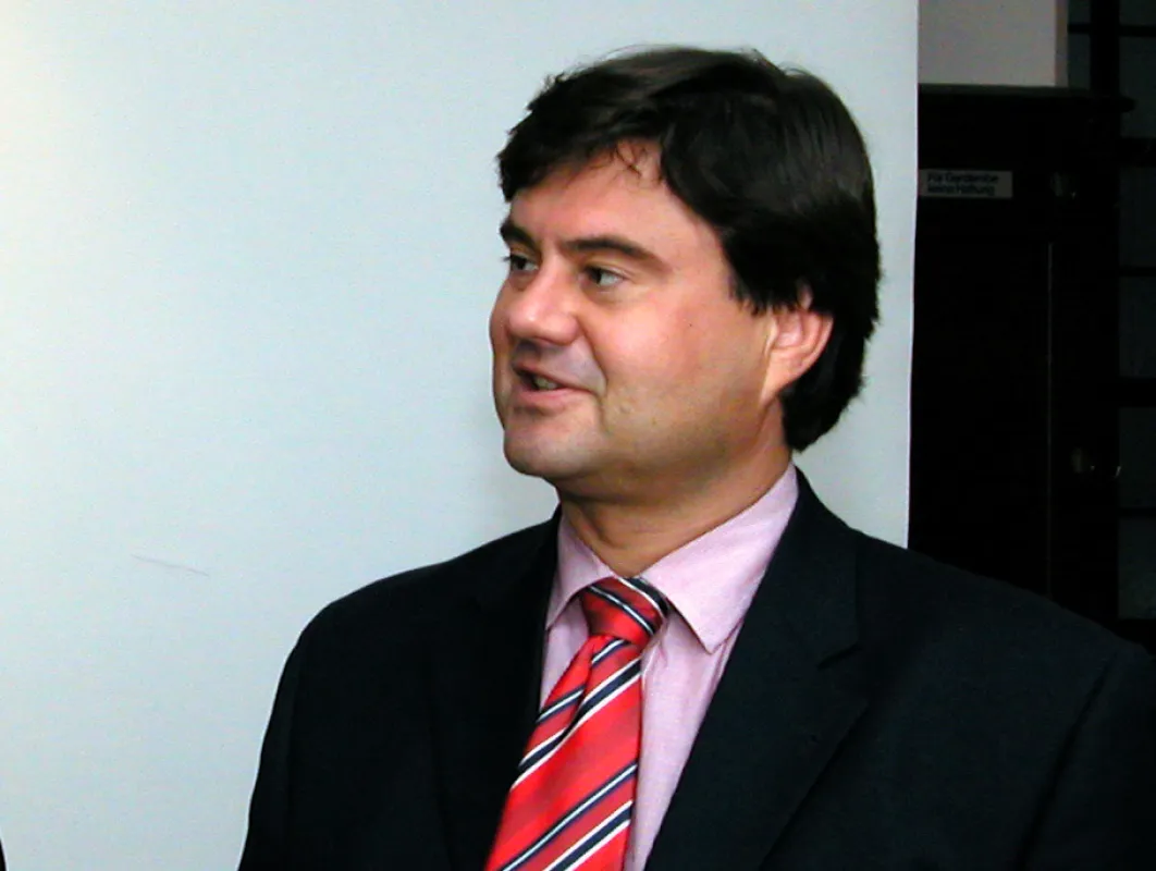 Prof. Dr. Walter Gora