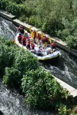 Bild: Der Sommerspaß des Sommers 2009 - Rafting auf der Ruhr - ruhrrafting.de