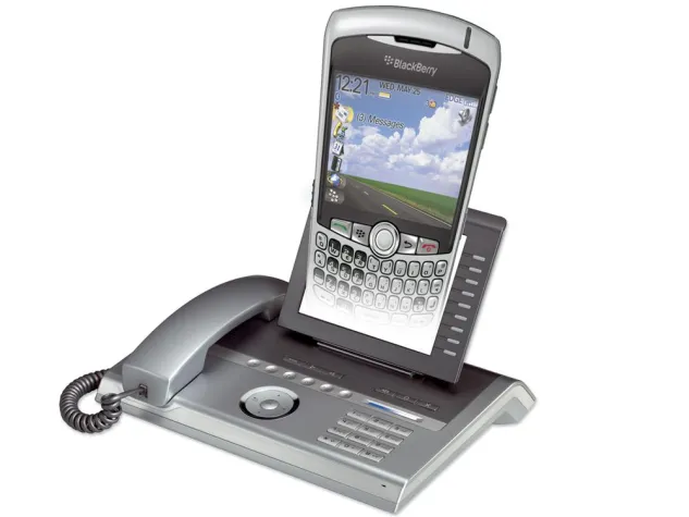 Bild: BlackBerry mit Festnetznummer