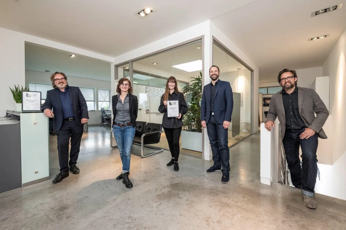 Das bbco Führungsteam freut sich über die Auszeichnungen des Rats für Formgebung.