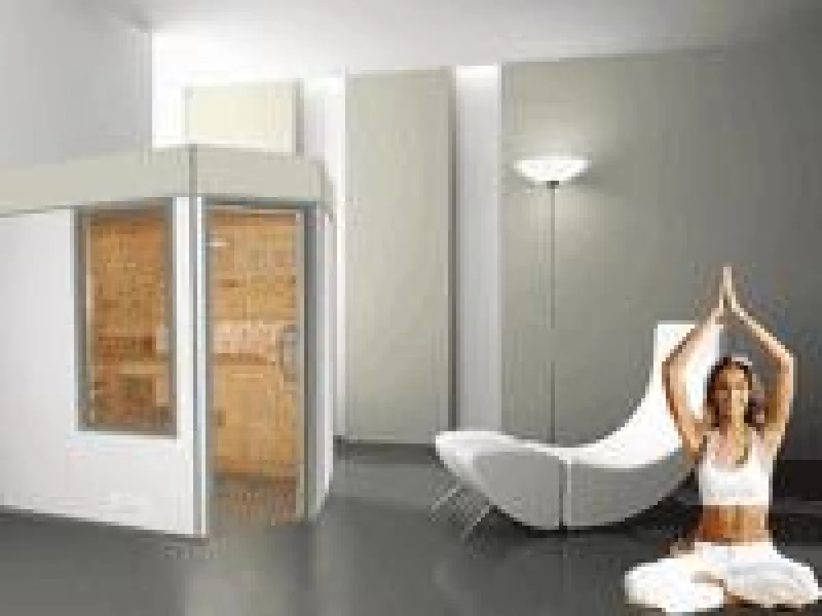 Die NORDI Multiline von BEMBERG innen mit geballter Technik in einer Kabine ? Sauna ? Infrarot und Softdampfbad, Korpus aus massiver karelischer Fichte, 58 mm starke Bohlen ? herzgetrennt und Außenfro