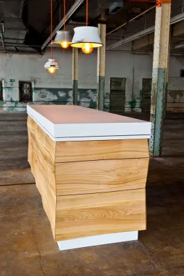 Bild: Startup: Schreinerei Haas entwickelt neuartige 3D-Küchenfront aus Massivholz
