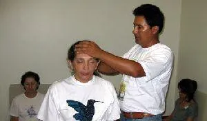 Bild: Geistheilung mit Esgar Takiz Marquez aus Peru- Seminar Earth Oasis