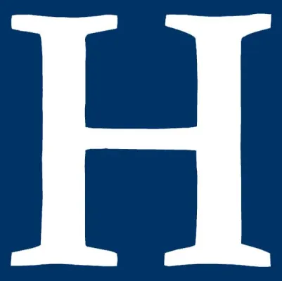 Auszubildende spenden für Aktion Lichtblicke Bild: Auszubildende spenden für Aktion Lichtblicke