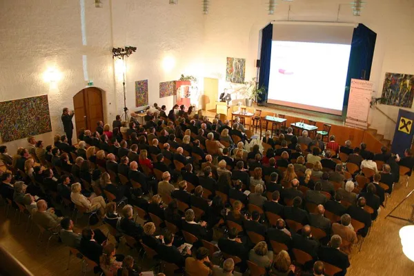 Bild: Business meets Entertainment im Saalbau Luisengarten