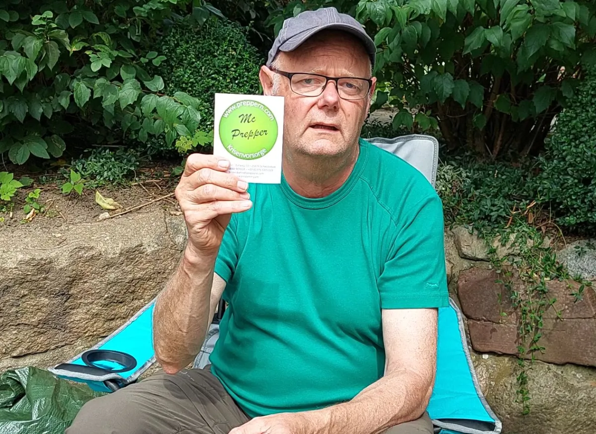 McPrepper alias Birger Bahlo ist Fachjournalist für Krisenmanagement und Krisenvorsorge. (© Riegel)